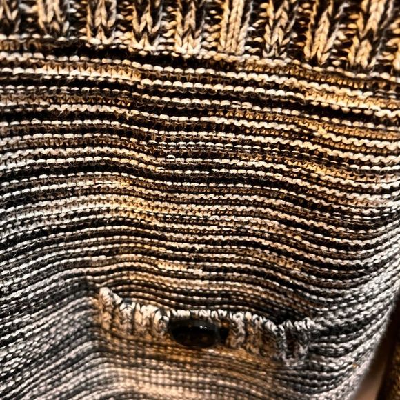 Apt 9 Knit Black & White Button Up Sweater Women’s Size Large #E16 - Picture 10 of 12